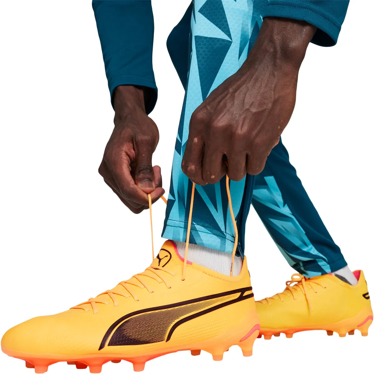 PUMA King Ultimate FG/AG Fotballsko Sun Stream-PUMA Black-Sunset G