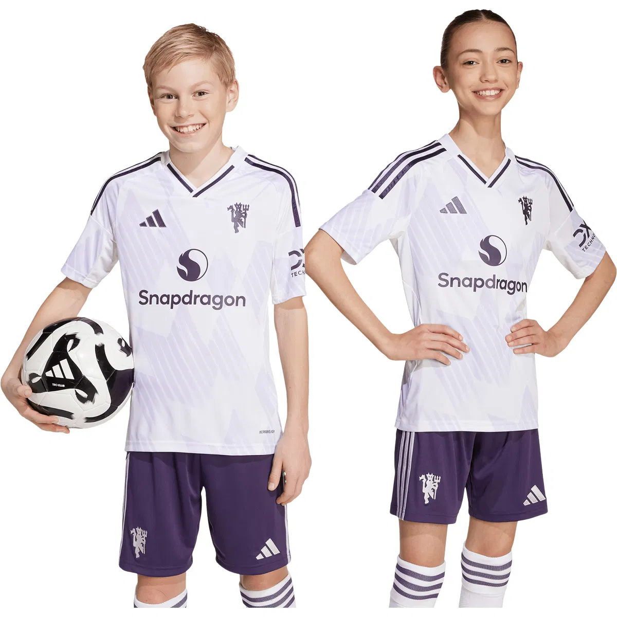 Manchester United FC utebanetrøye 25/26 Barn White